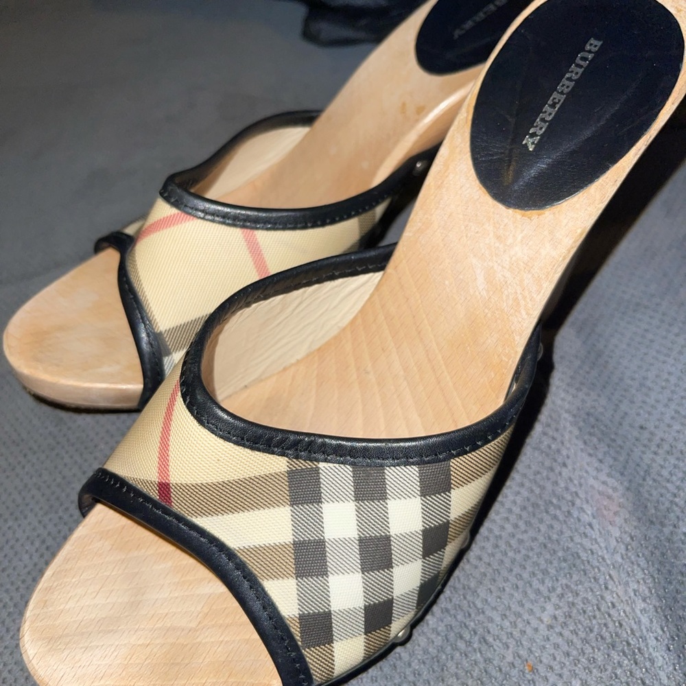 Women’s Authentic Burberry Mules Size 8